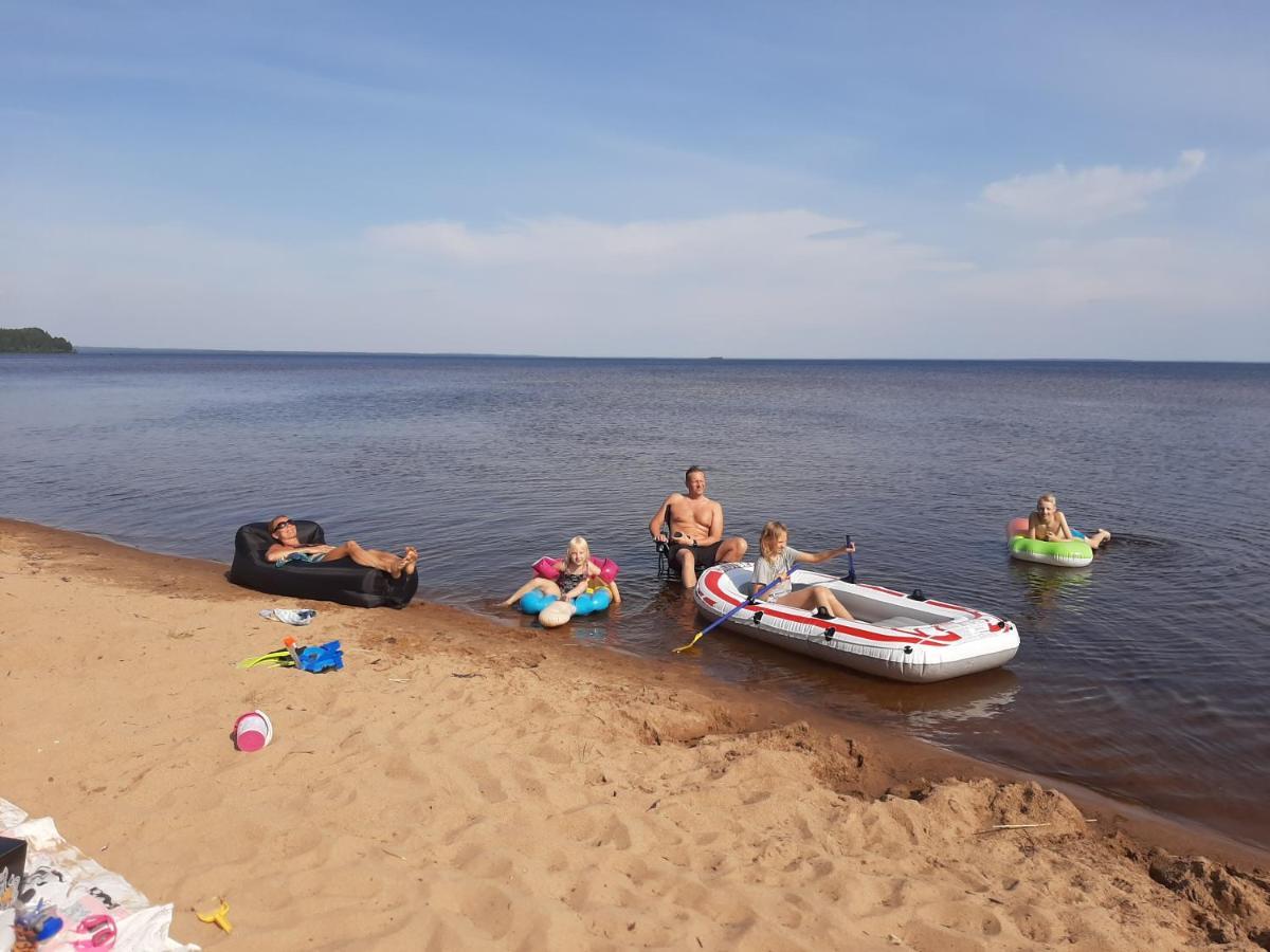 Lomakyla Kultahiekat Hotel Manamansalo Bagian luar foto